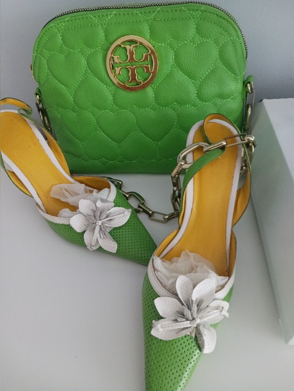 BCBG PARIS Green Floral Slingback Pointed Toe Heels